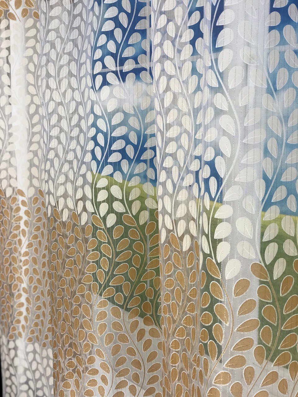 фото Шторы органза деворе, бежевого цвета, отрез 5м. Тюль с рисунком для спальни, гостиной, кухни, кабинета, столовой.