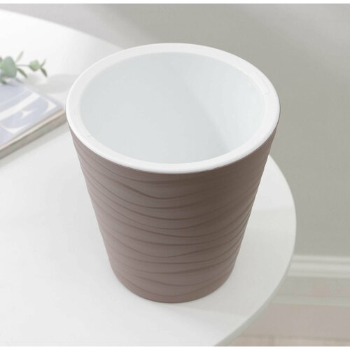 Кашпо для цветов со вставкой Валенсия, 2 л, цвет мокко