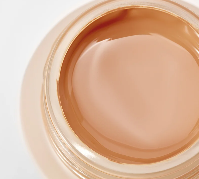 Тональный крем с эффектом сияния 3 Golden 3 Dore Shiseido Future Solution LX E Total Radiance Foundation 30мл — фото 1