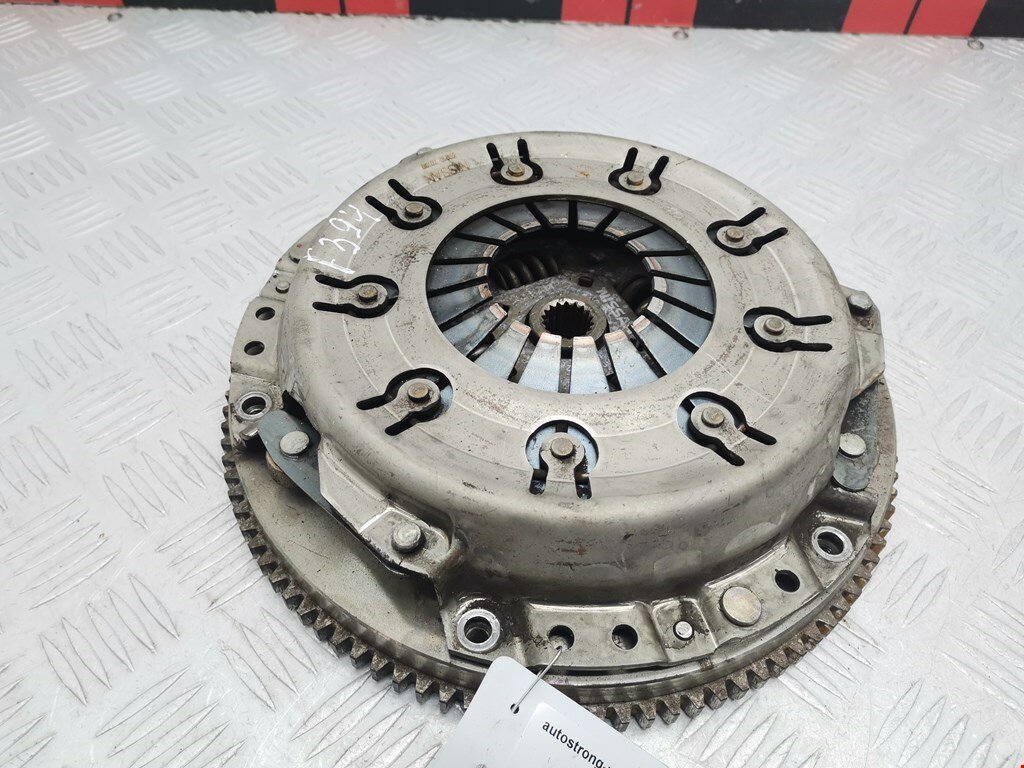 Маховик (демпфер сцепления) Nissan Primera P10 1231090J00 арт. 932811