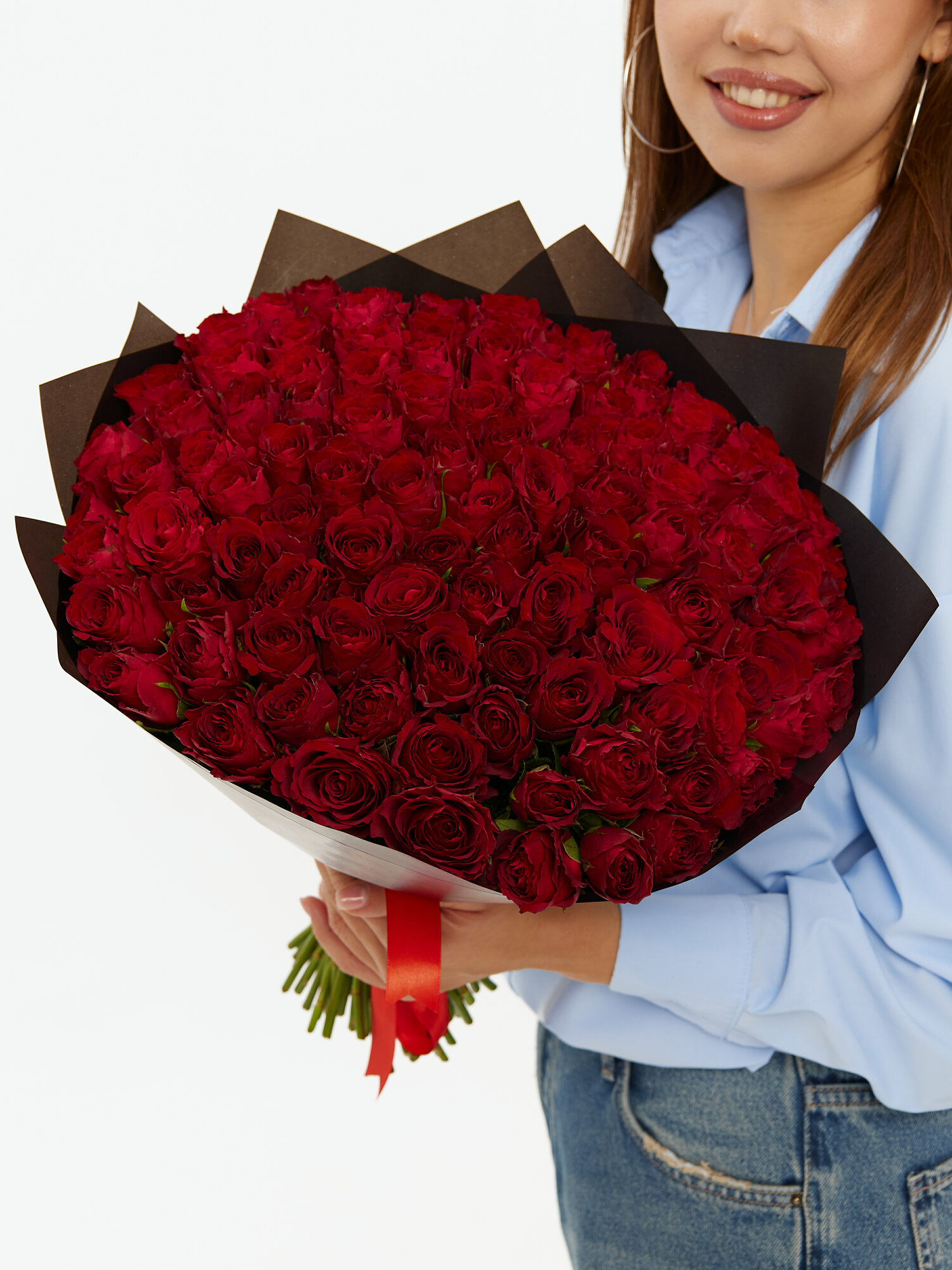 Букет из свежих цветов 101 роза (красная кенийская роза с бутоном некрупного размера премиум)