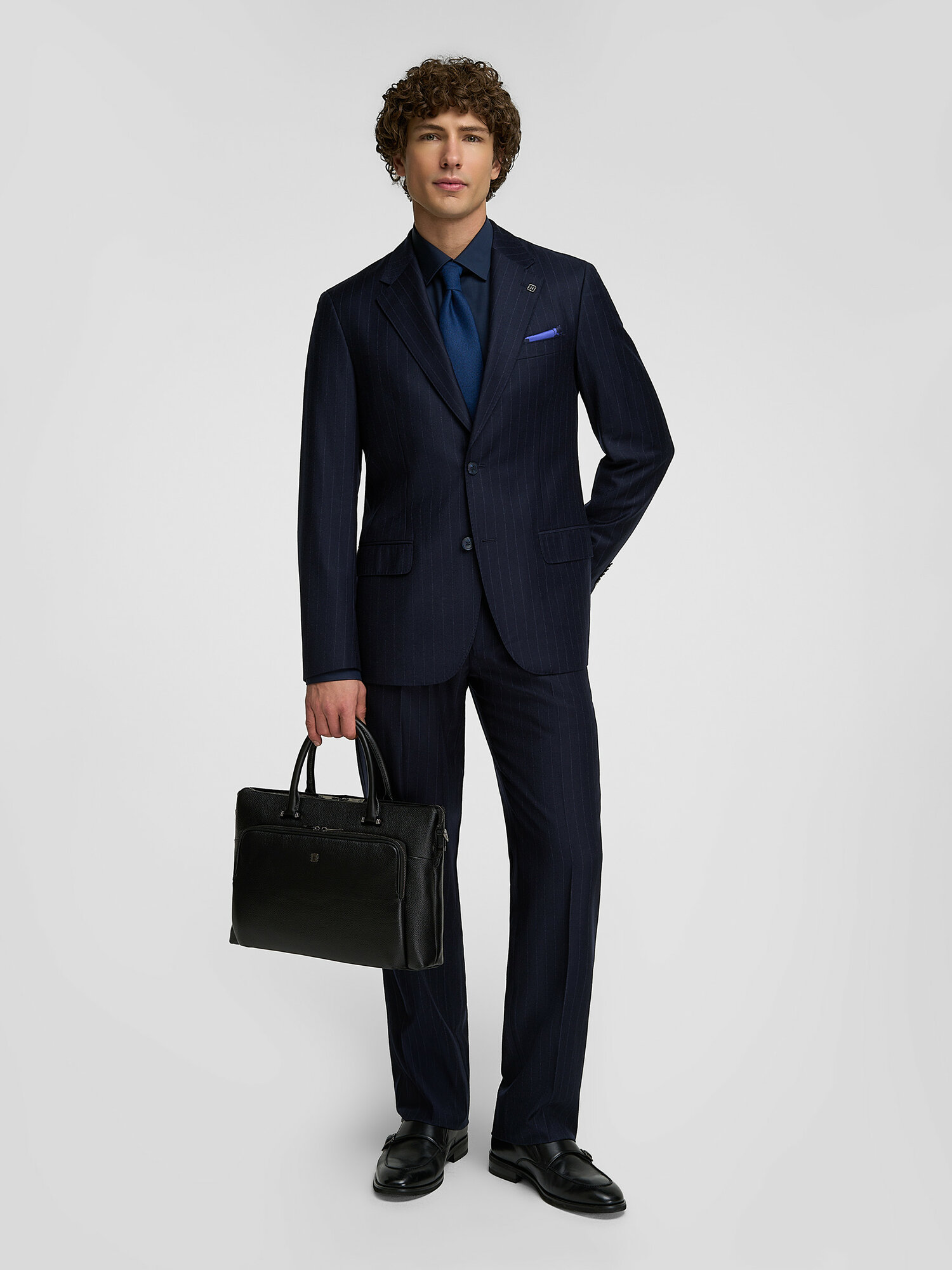 Портфель HENDERSON 