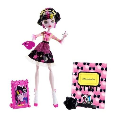 кукла monster high бу йорк мауседес кинг mattel Кукла Monster High Художественный класс Дракулаура, 27 см, BDF12