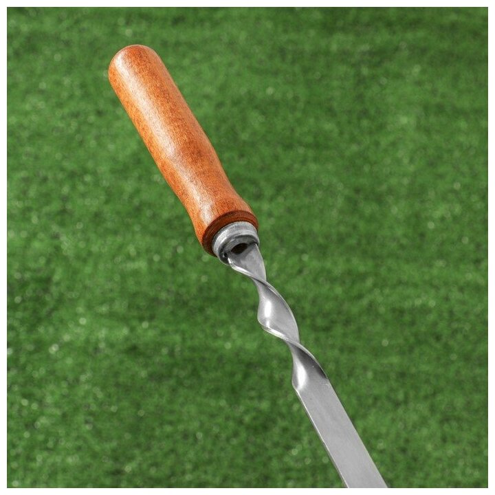 Шампур с деревянной ручкой "Премиум", 65 х 1,25 см, нержавеющая сталь - 2 мм - фотография № 2