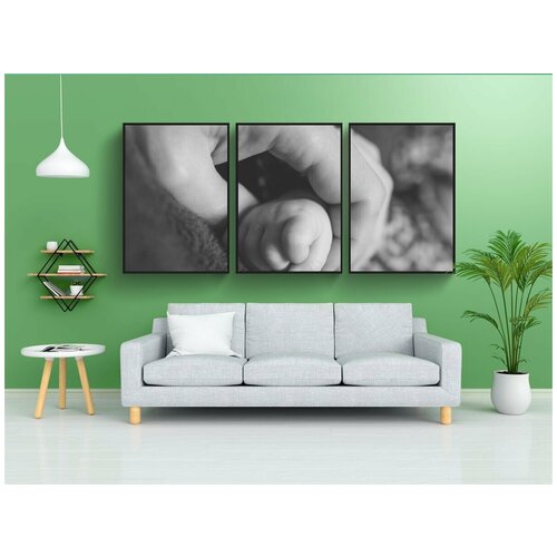 фото Набор модулных постеров для интерьера "рука, мама, ребенок" 60x90 см. в тубусе, без рамки lotsprints