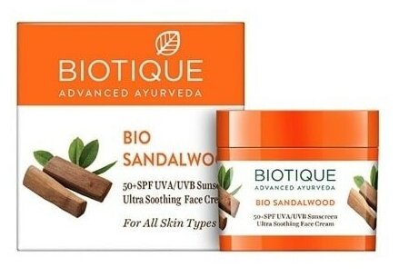 Солнцезащитный успокаивающий крем для лица с Сандалом SPF 50 (Bio Sandalwood) Biotique, 50 г