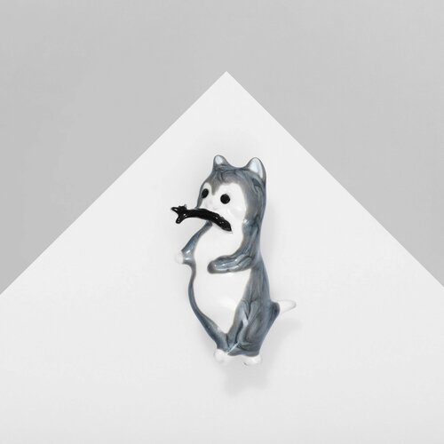 фото Брошь "кот с гантелями", эмаль, белый, серый ma.brand