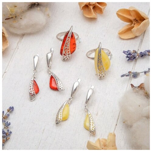 фото Sima land гарнитур посеребрение 2 предмета: серьги, кольцо "янтарь" резная вставка, цвет микс, размер 18 сима-ленд