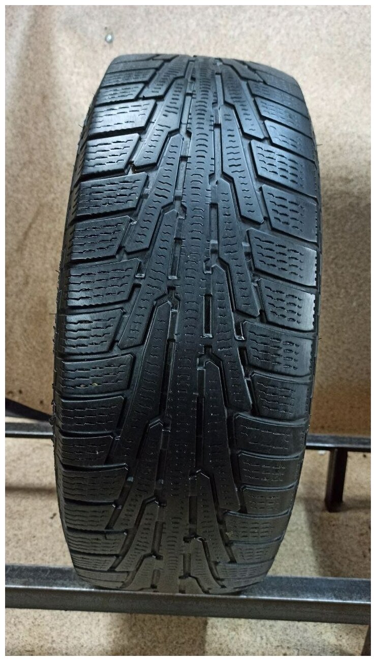 Nokian Nordman RS2 SUV 235/65 R17 БУ Шины Зимние