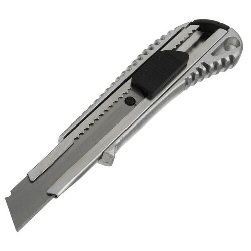 Нож универсальный РемоКолор, корпус металл, квадратный фиксатор, усиленный, 18 мм