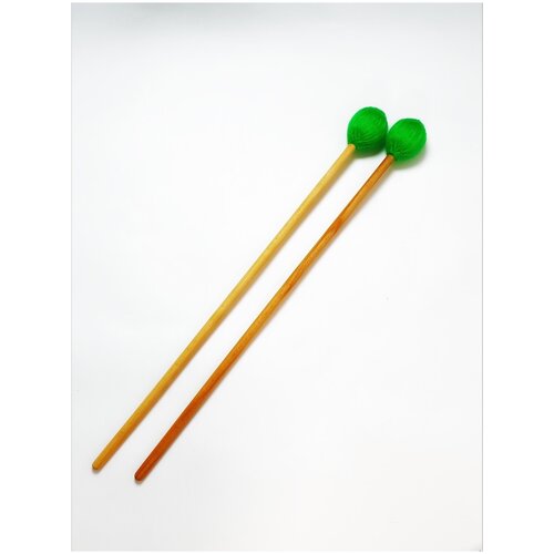Палочки для глюкофона 2 штуки , деревянные, с шаром из акриловых нитей, зеленые