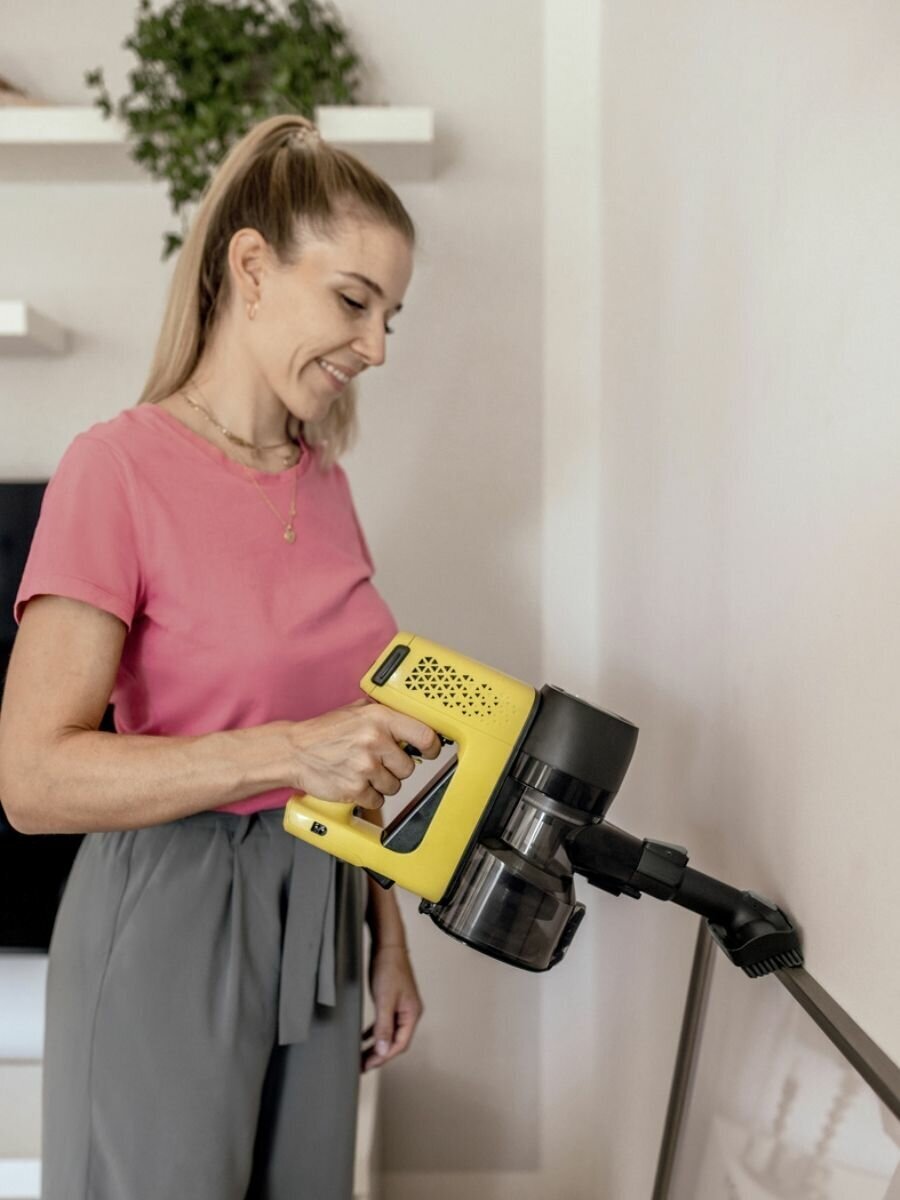 Пылесос KARCHER VC 4 Cordless myHome