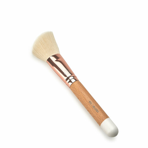 BACHCA Скошенная кисть для румян Blush Brush 1 шт