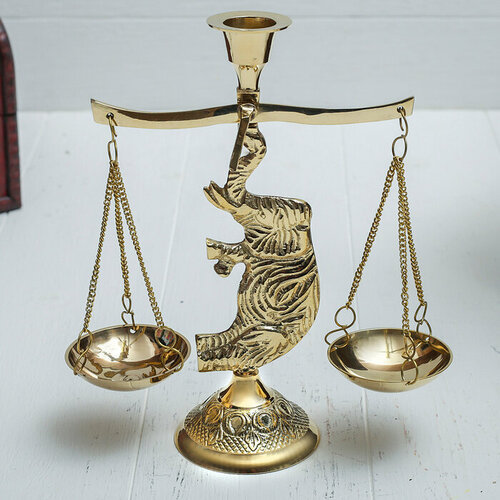 Подсвечник Слон с чашей весов 65х65х19 см 1738₽