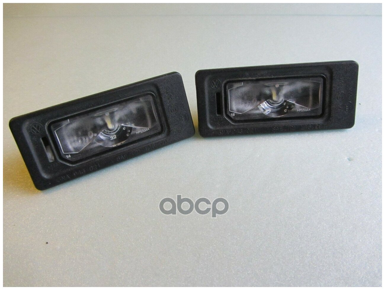 Фонарь Подсветки Номера Led Audi A1 (2010>) VAG арт. 5NA943021