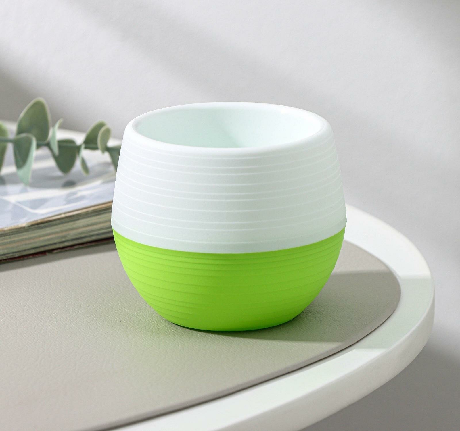 фото Горшок для цветов с поддоном "Япония", 125 мл, d8 см, h6,5 см, цвет белый-фисташковый