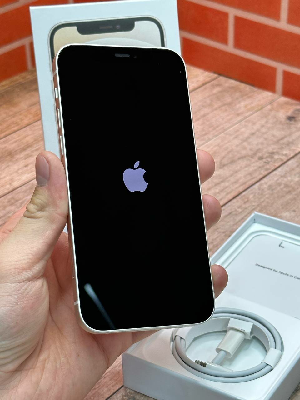 Смартфон Apple iPhone 12 128 ГБ, nano SIM+eSIM, белый