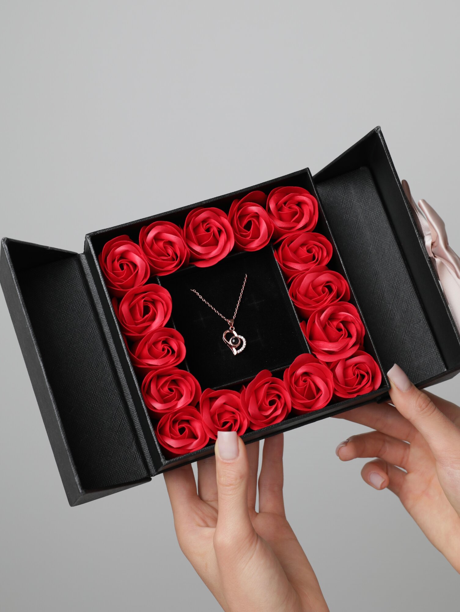 Подарок на 8 марта женщине, маме, девушке, подруге. Подарочный набор с розой — фото 1