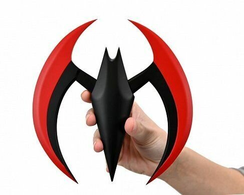 Бэтаранг красный в масштабе 1:1 Бэтмен будущего, Batarang Batman Beyond