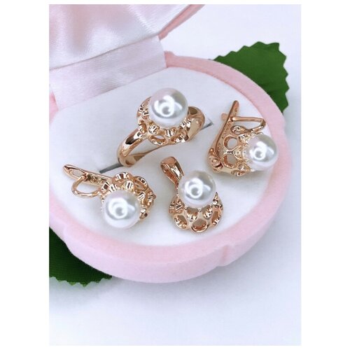 Комлпект бижутерии из дубайского золота КТ777 искусственный жемчуг: серьги, кулон, кольцо р.19