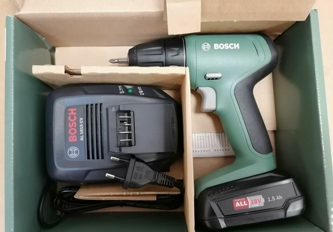 Дрель - шуруповерт аккумуляторная Bosch UniversalDrill 0603JC8000, 18В, 1xLi-ion, ЗУ - фотография № 3