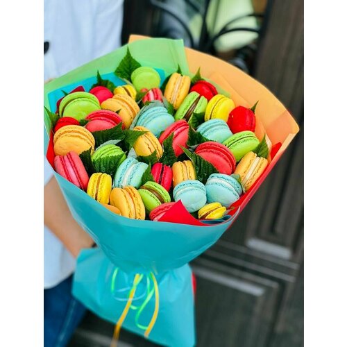 Букет из пирожных макарон