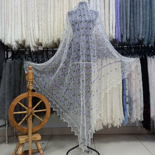 фото Платок орчанка,140х140 см, белый