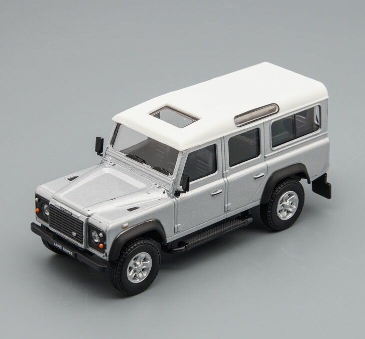 Модель коллекционная LAND ROVER Defender Generation 1