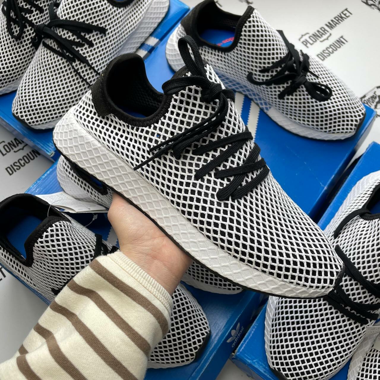 Кроссовки adidas Deerupt Runner