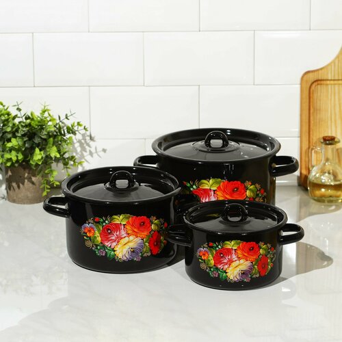 Набор кастрюль «Жостово», 3 предмета: 1.5 л, 2.9 л, 4.5 л, индукция, чёрный