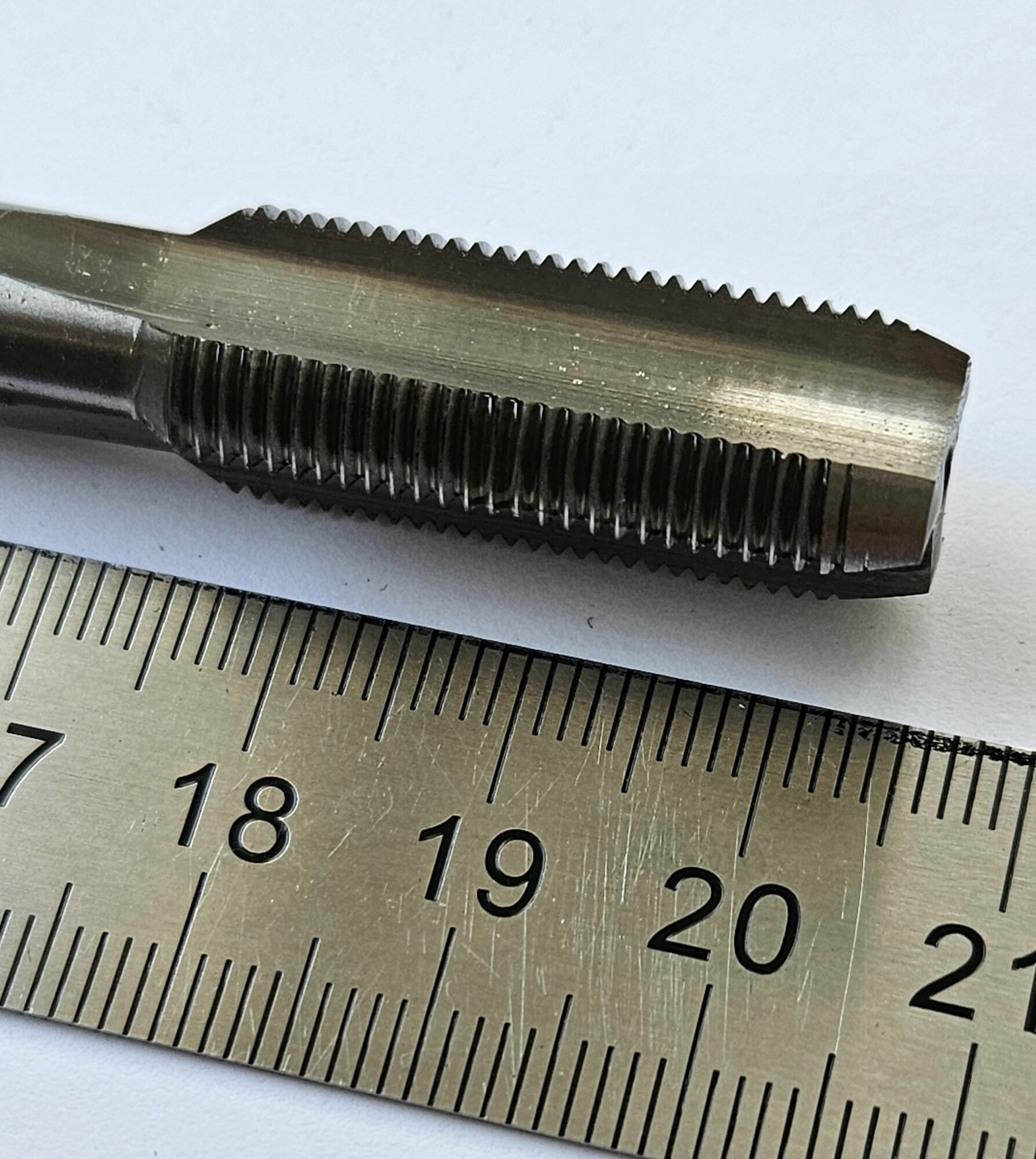 Метчик вентильный 12,2х0,977 (12V1) — фото 1