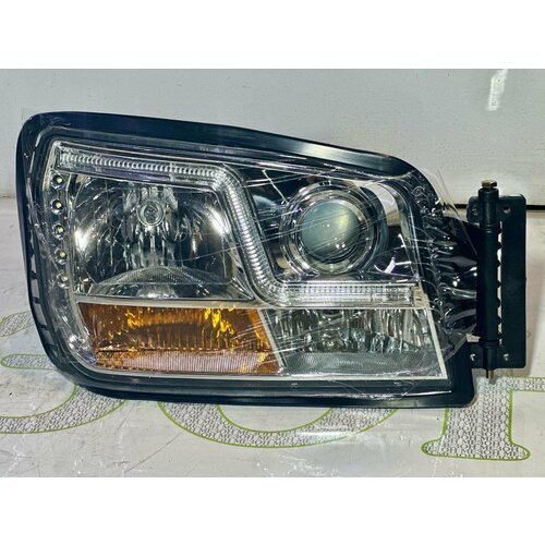 Фара передняя правая светодиодная SHAANXI Шанкси SHACMAN Шакман 8900₽