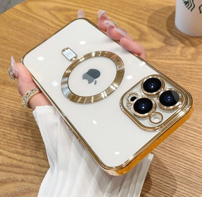 Магнитный силиконовый чехол на iPhone 14 PRO MAX магсейф (на айфон 14 про макс) с поддержкой Magsafe с магнитной зарядкой и защитой камеры золотой