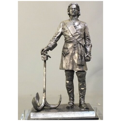 Оловянная фигурка 