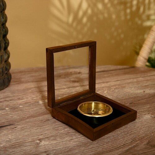 фото Компас "походный" латунь 4х11,3х11,3 см 9469643 сима-ленд