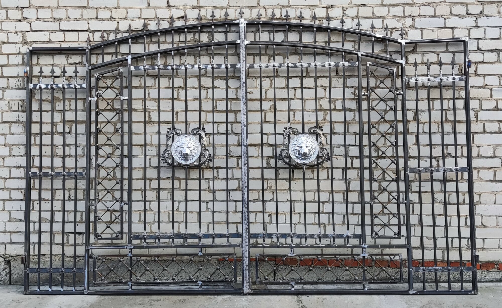Кованые ворота с калиткой Ворота H-19 - фотография № 2