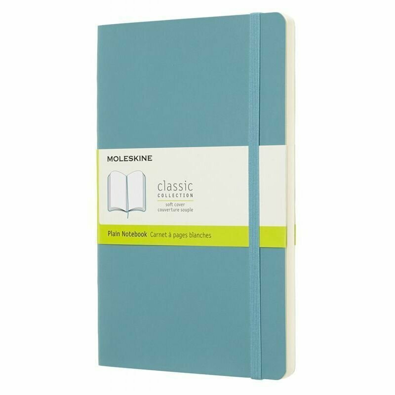 Блокнот Moleskine Classic Soft Large 130x210, 96 листов 1056565QP618B35, голубой, цвет бумаги бежевый