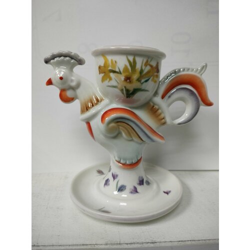 Подставка под яйцо фарфоровая Петух (нарцисы) ручная подглазурная роспись Россия.