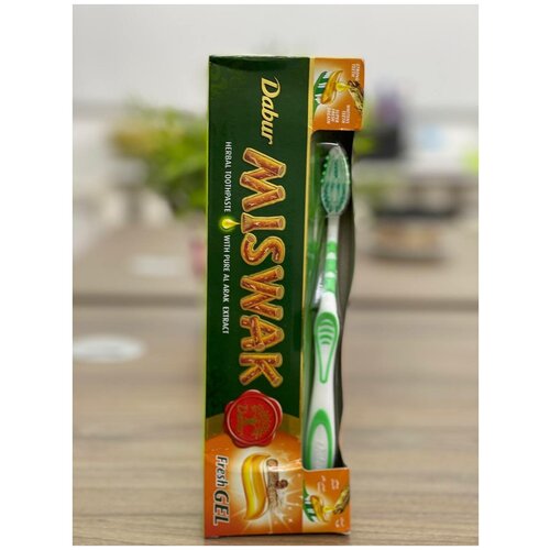 Зубная паста гелевая Dabur - Miswak 135 гр / Свежее дыхание / Мисвак / Уход за полость рта / ОАЭ