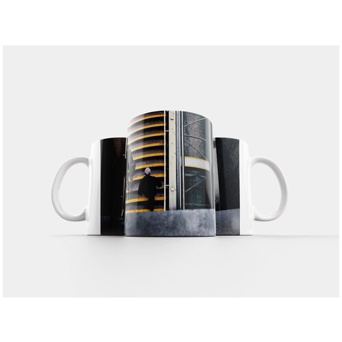 фото Кружка "пешеход, лестница, жизнь" 320 мл lotsprints