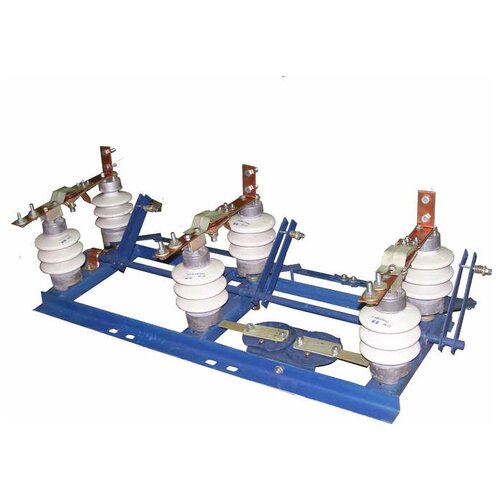 Разъединитель РЛНД-1-10-630 У1 с прив ПРНЗ-10 код ЦБ-00004166 Электрофарфор 1шт 30369₽