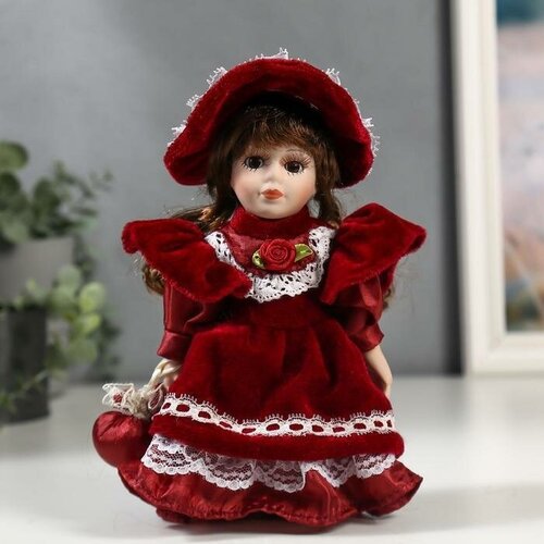 Кукла коллекционная керамика Малышка Ксюша в платье цвета вина 20 см