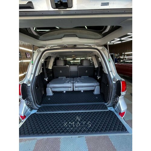 3D коврики из экокожи в багажник для Toyota Land Cruiser 200 7 мест (11 п-е, 2007 - 2021) / 3Д коврики из экокожи в багажник для Тойота Лэнд Крузер 200 7 мест (11 п-е, 2007 - 2021)