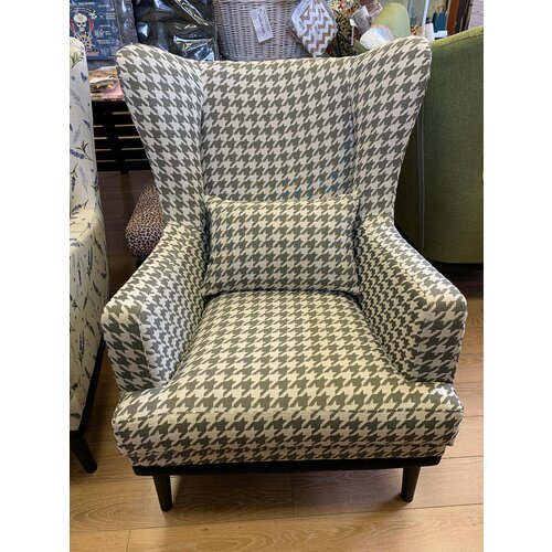 Кресло гобеленовое