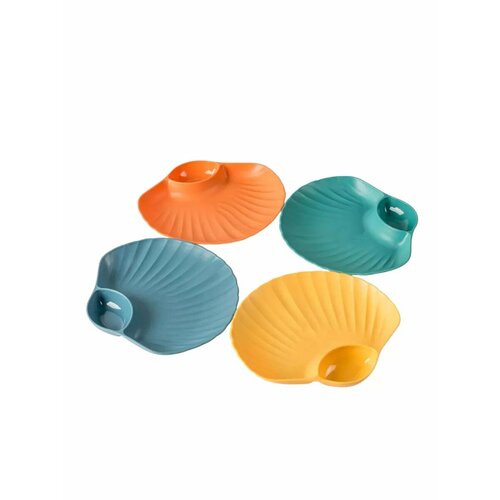 Набор тарелок с соусником