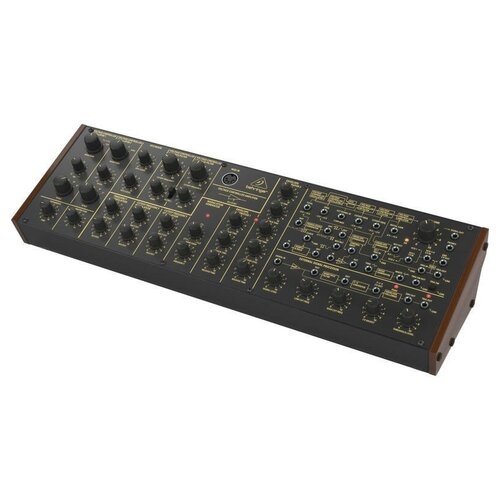 Синтезатор Behringer K-2