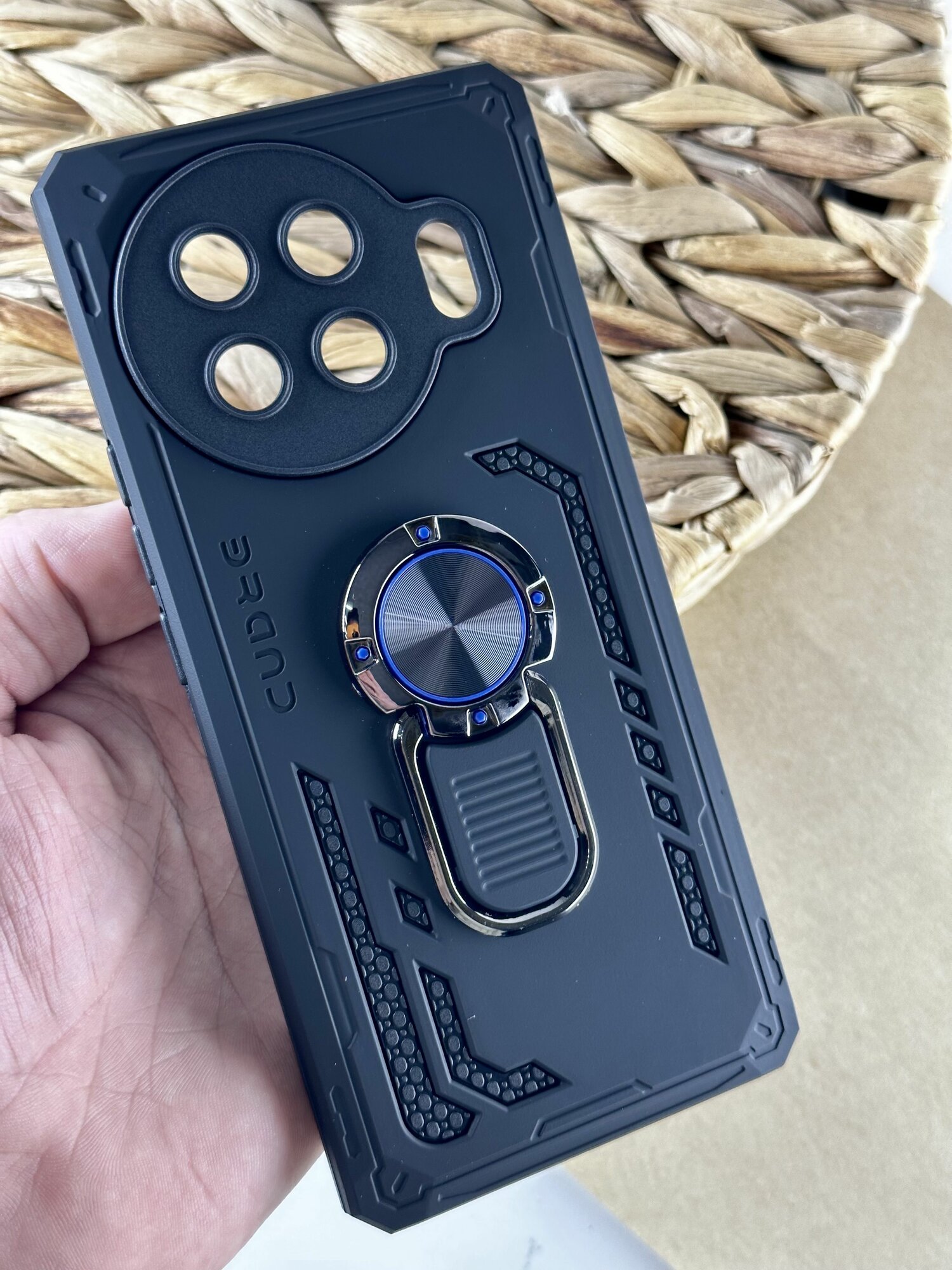 Чехол на Tecno Spark 20 Pro Plus +/ Чехол на Техно Спарк 20 Про Плюс + с защитой камеры, противоударный, ударопрочный, усиленный с кольцом, черный — фото 1