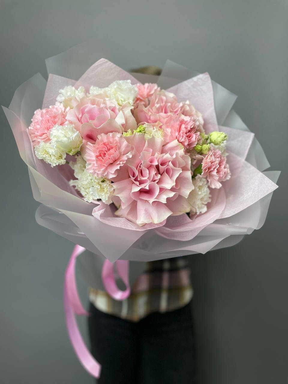 Букет из французской розы эустомы и гвоздик от "Di_Flowerslab" размер M