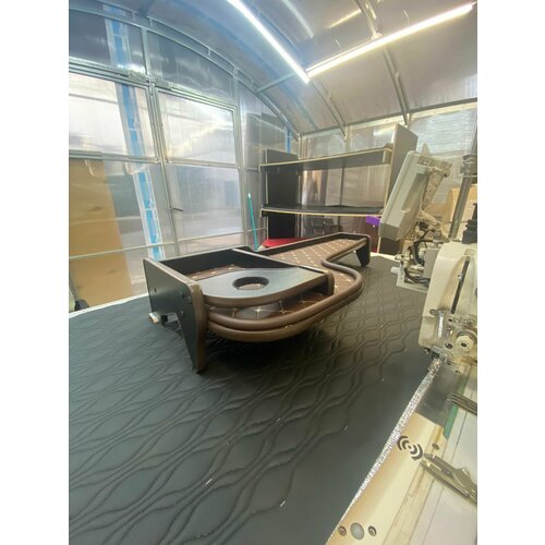 Стол-полка на торпеду для грузового автомобиля МАЗ SUPER С подстаканником 7612₽