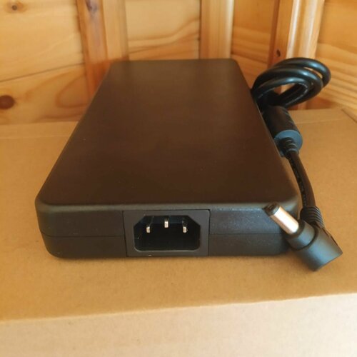 Блок питания 195V 118A 55x25mm 230W 4500₽